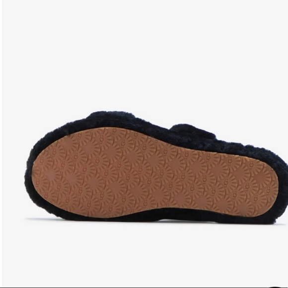 Woman’s Oh Yeah UGG - Picture 6 of 7